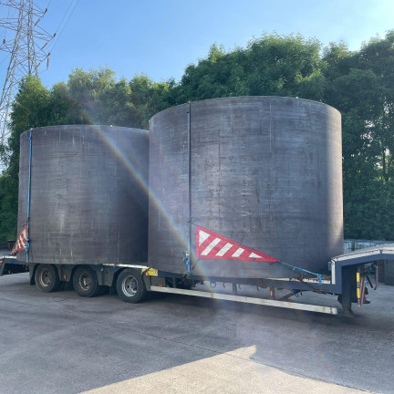 two big cylinders on the truck 