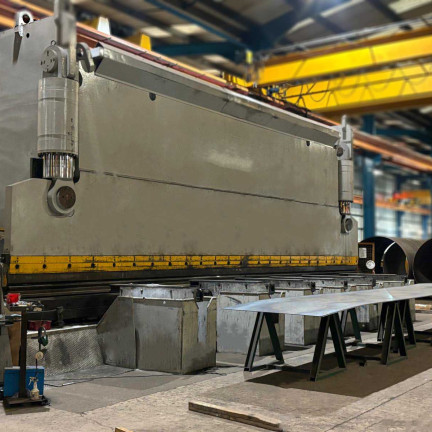 Big Press brake machine 